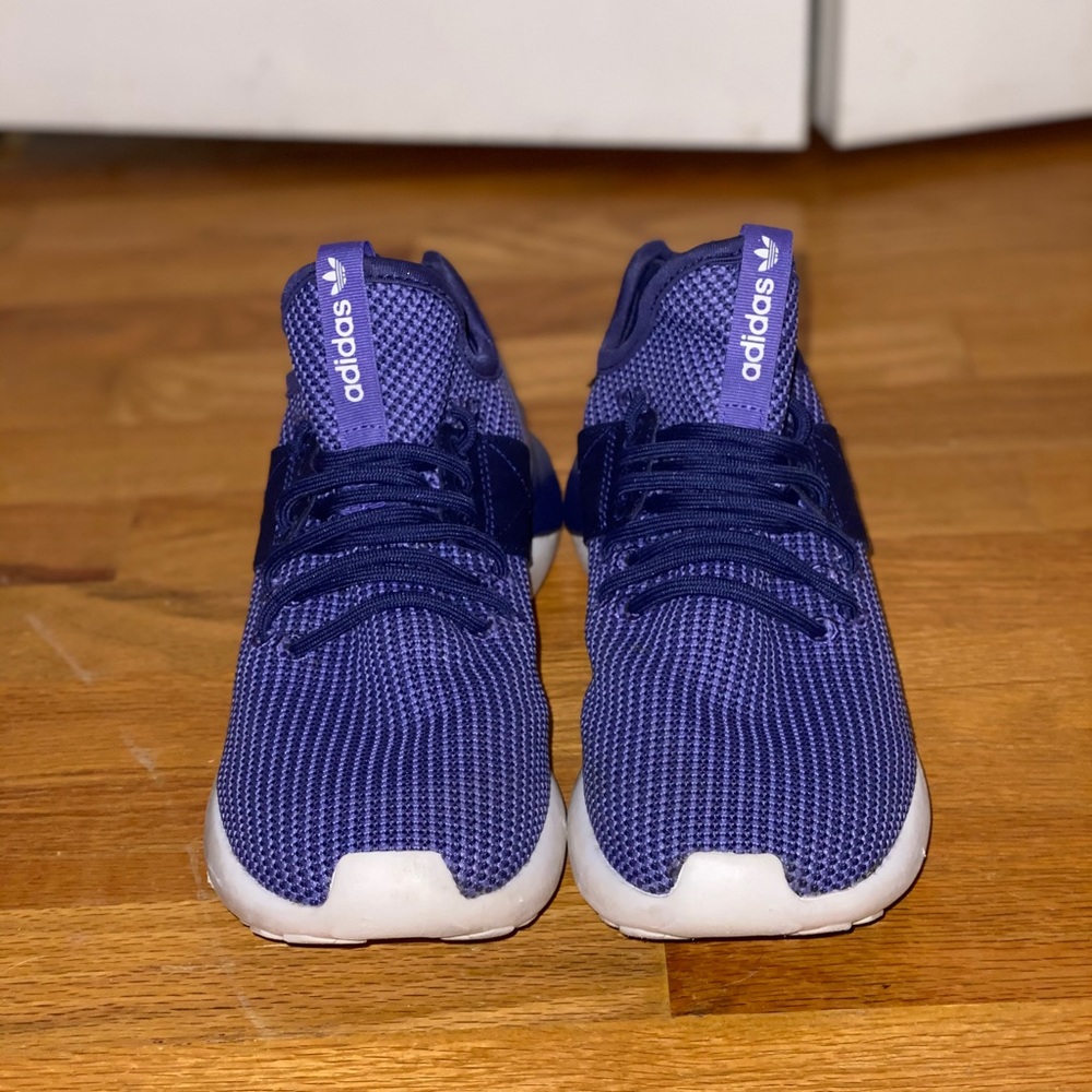 Adidas Tubular - Picture 2 of 7